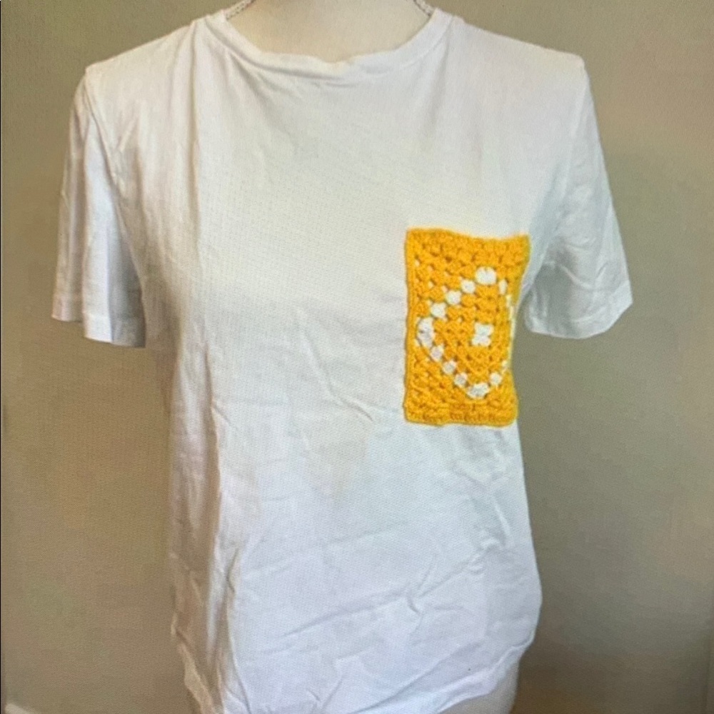 White T-Shirt with Yellow Crochet Pocket